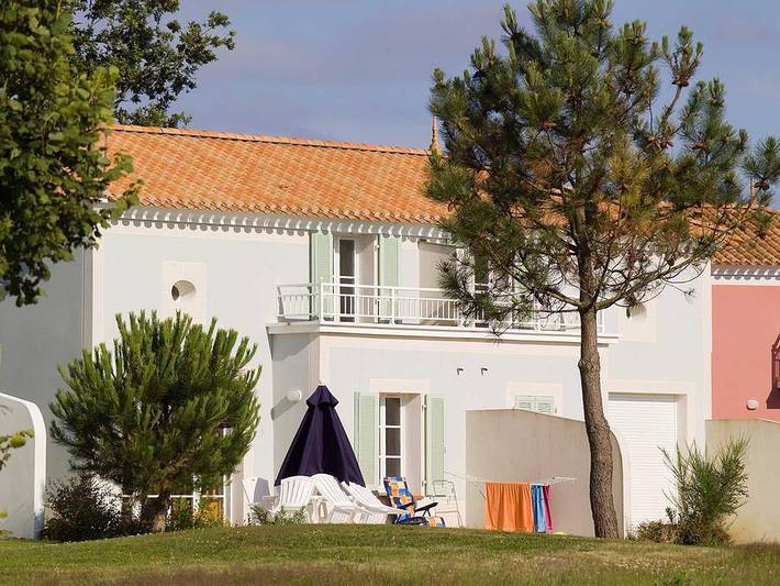 Résidence Le Domaine des Fontenelles : Maisons - Maison 4 personnes - Maison 3 Pièces 4 personnes in Coëx, Vallée de la Loire