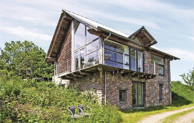 Ferienhaus für 6 Personen, mit Terrasse und Garten in Listed