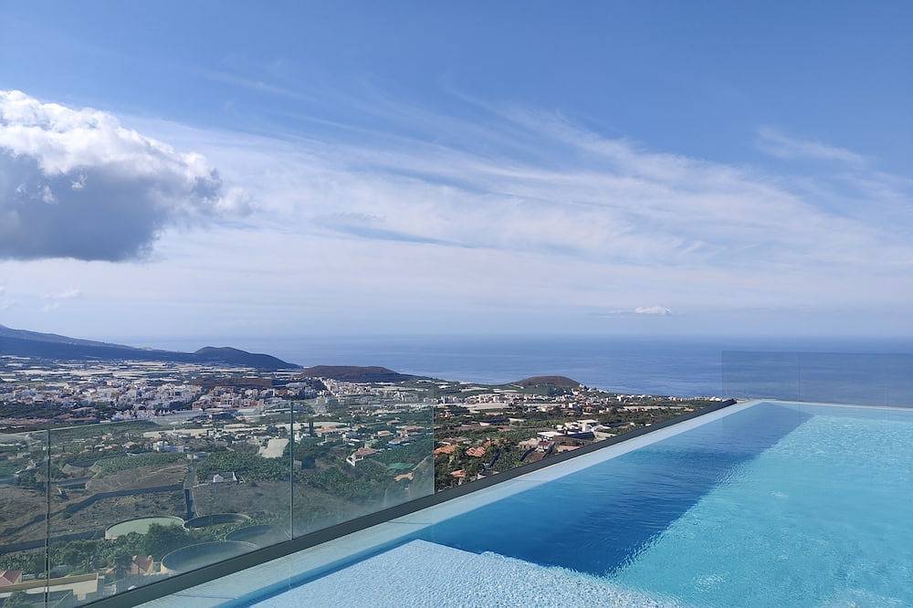 Villa Taburiente, modern, breathtaking views, nature and good weather. in El Paso (La Palma), La Palma South