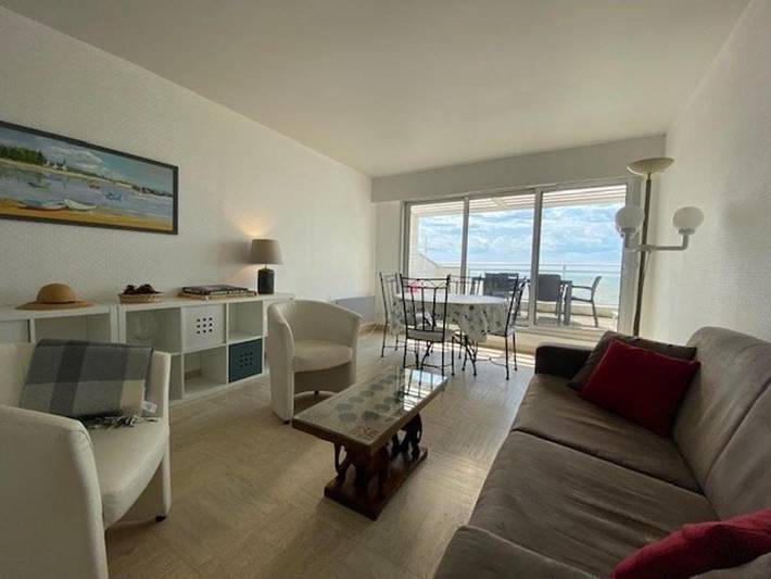 Gîte pour 4 personnes, avec Balcon dans Plage du Chay - 4