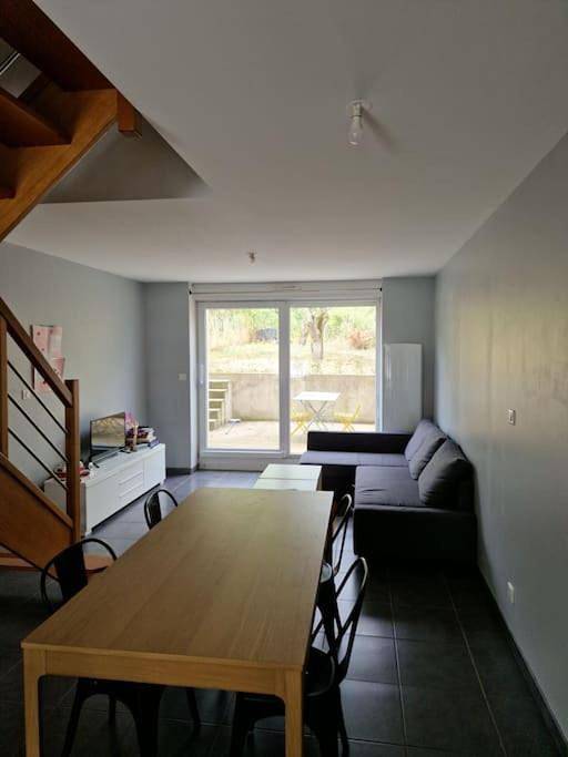 Appartement entier, Three-Bedroom Apartment in Lesménils, Région de Nancy