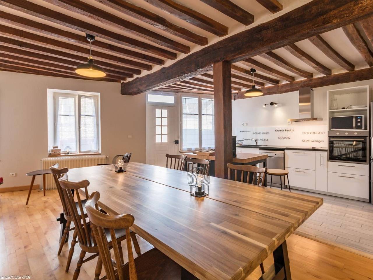 Charmante Maison 4 Chambres avec Animaux Admis à Nuits-St-Georges in Nuits-Saint-Georges, Région de Beaune