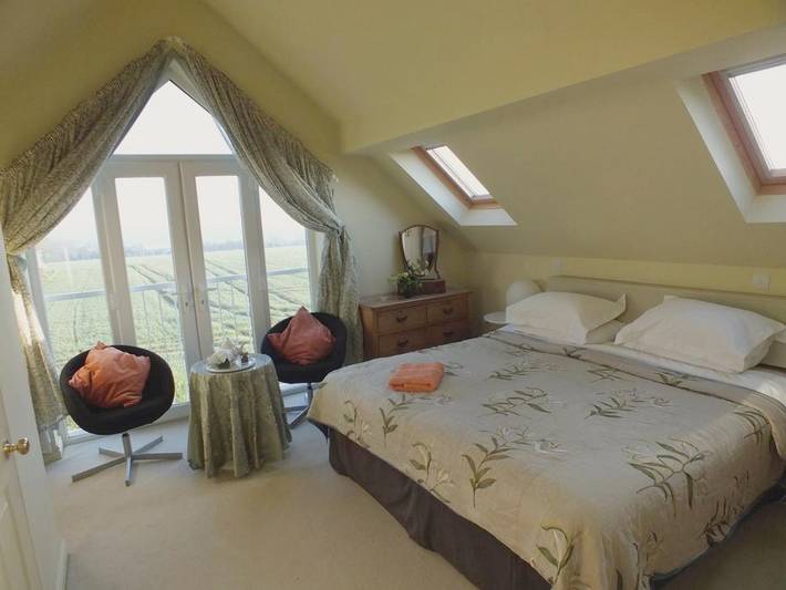 Alojamiento y desayuno para 3 personas, con Jardín y Vistas en Montes Cotswold