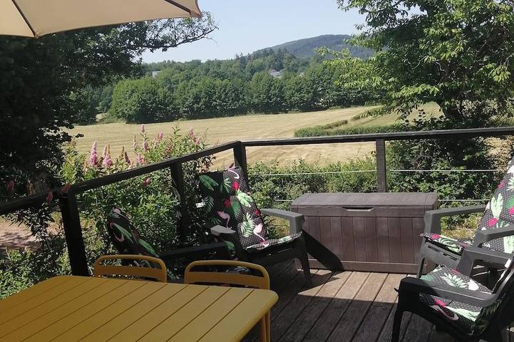 Ferienhaus für 4 Personen, mit Terrasse in Alligny-en-Morvan