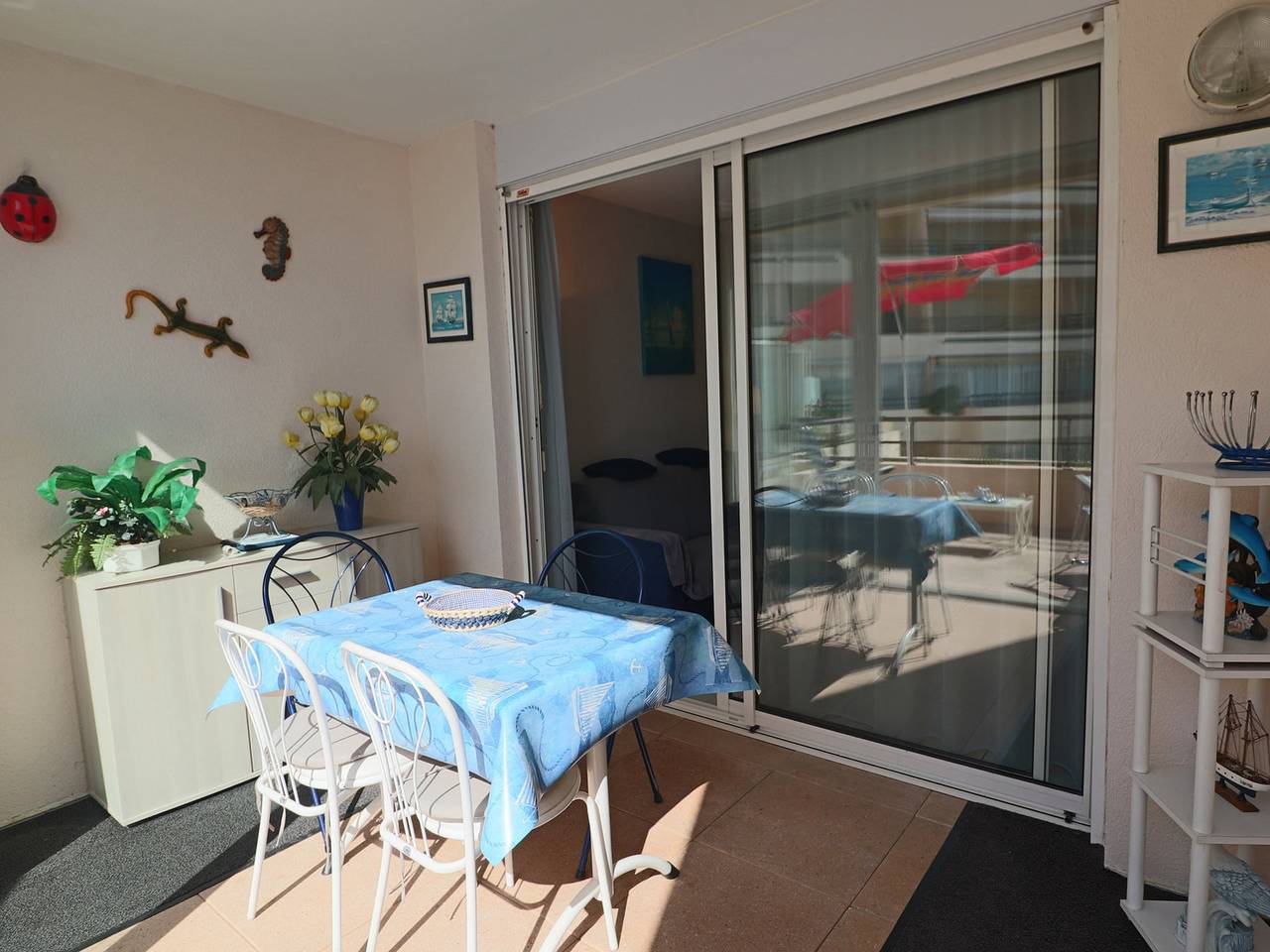 Entire apartment, Air-conditioned 2-room in Sète with sea view terrace in Sete, Côte d'Améthyste