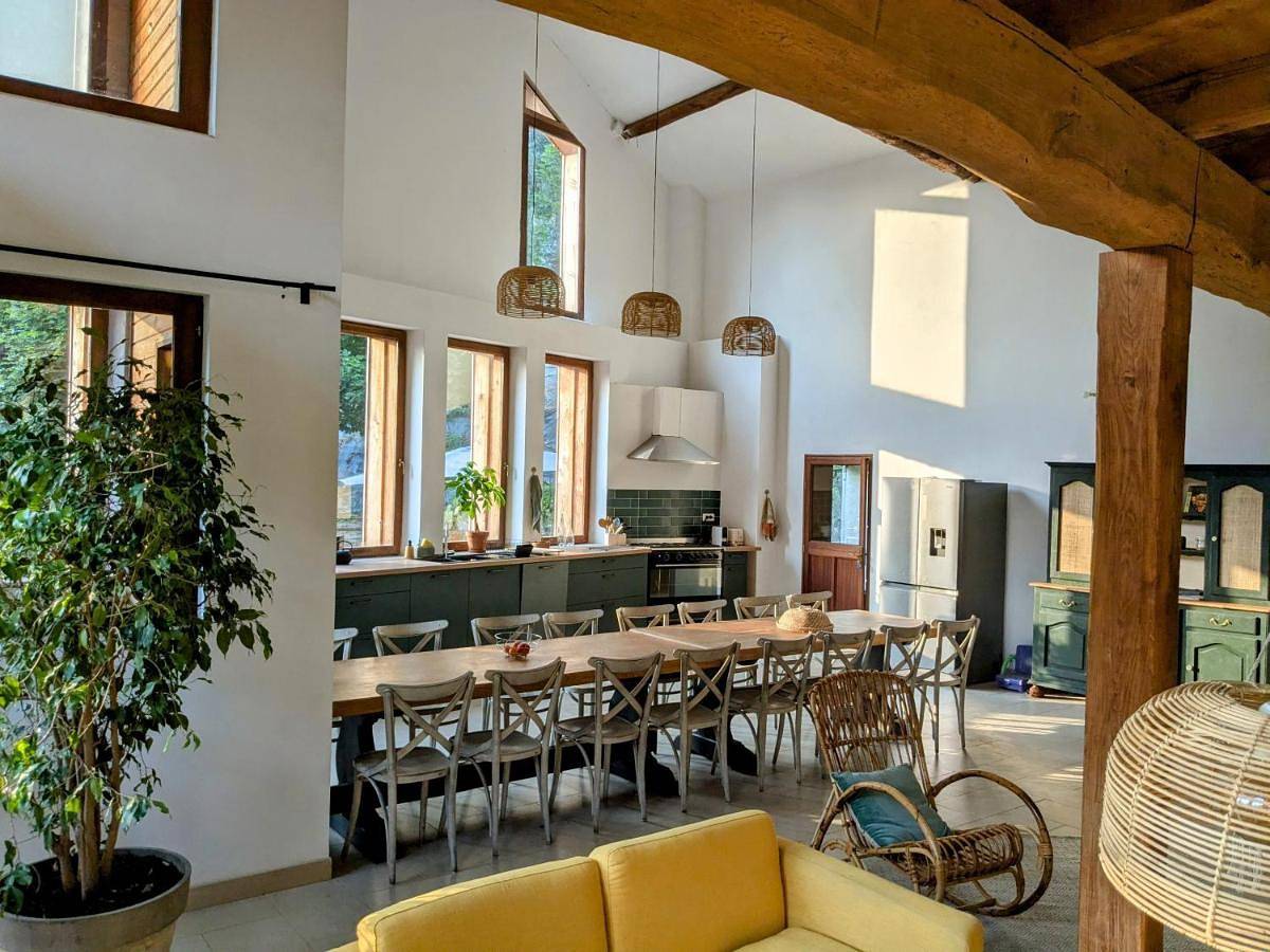 Five-Bedroom House in Milhas, Haute-Garonne