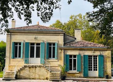 Maison d’hôte pour 3 personnes, avec terrasse et vue à Tizac-de-Curton