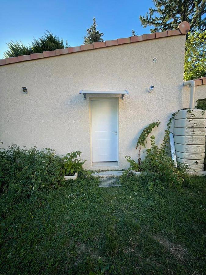 Gîte pour 4 personnes, avec jardin à Livron-sur-Drôme - 2