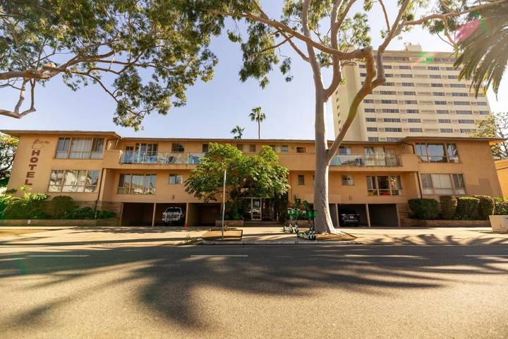Hôtel pour 2 personnes, avec jardin ainsi que piscine et vue à Santa Monica - 4