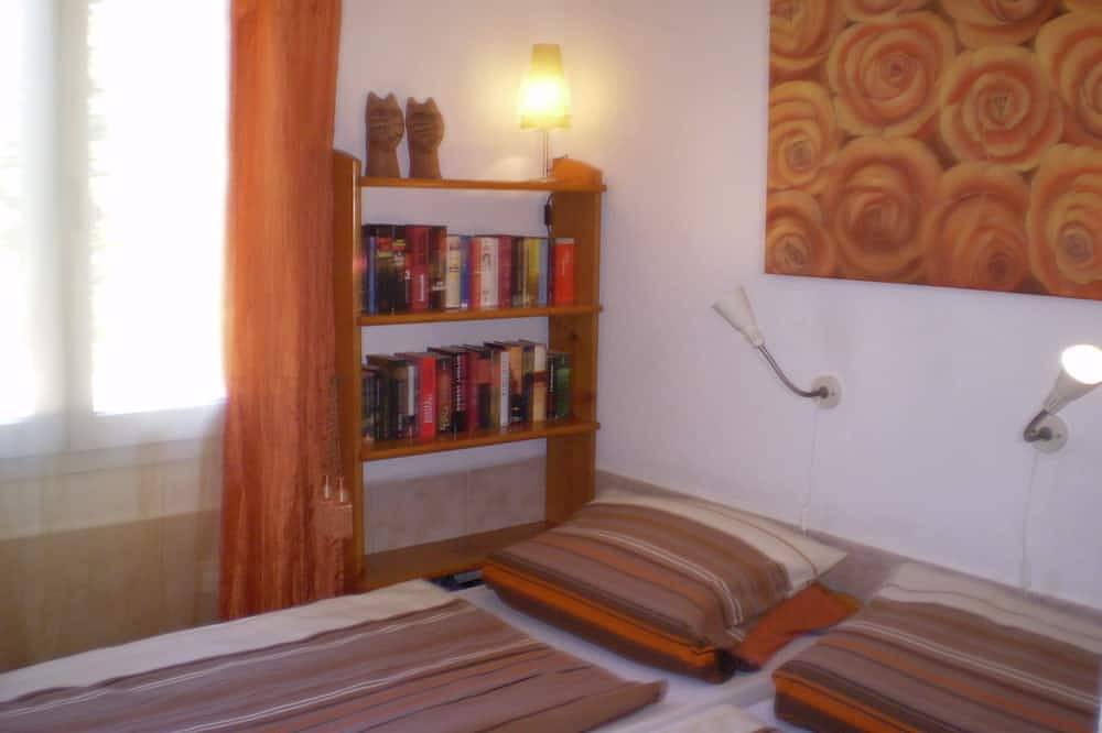 Holiday house with beautiful sea view and garden in Punta Prima, Sant Lluís