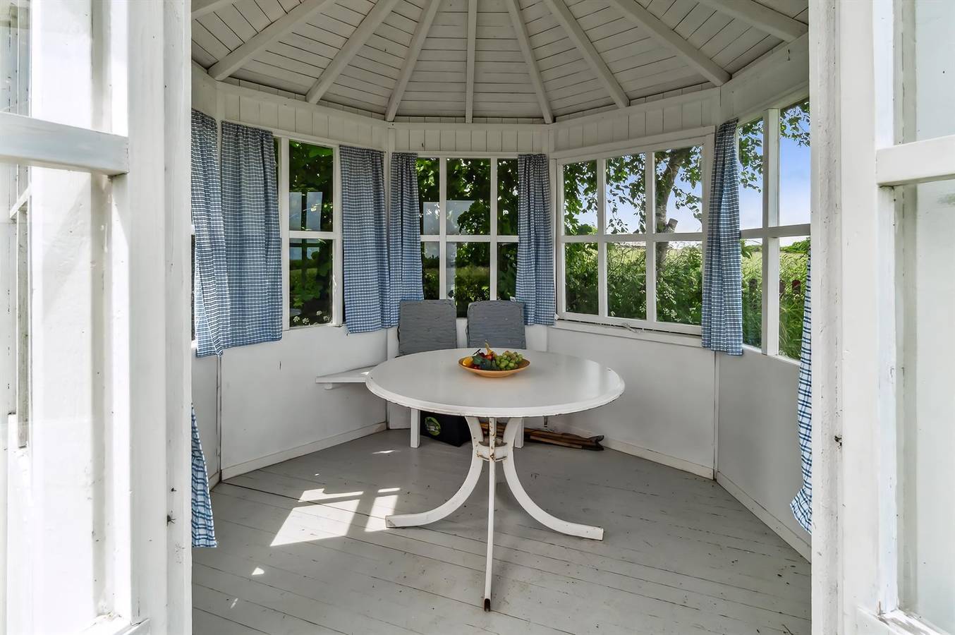 Pet friendly home in Gudhjem with Wifi in Rø, Gudhjem