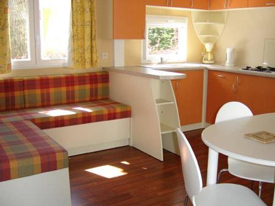 Camping Bontempo La Yole - Mobilhome 4 personnes - Cottage Confort - 29 à 31m² - 2 chambres 2/4 pers in Saint-Jean-de-Monts, Vendée