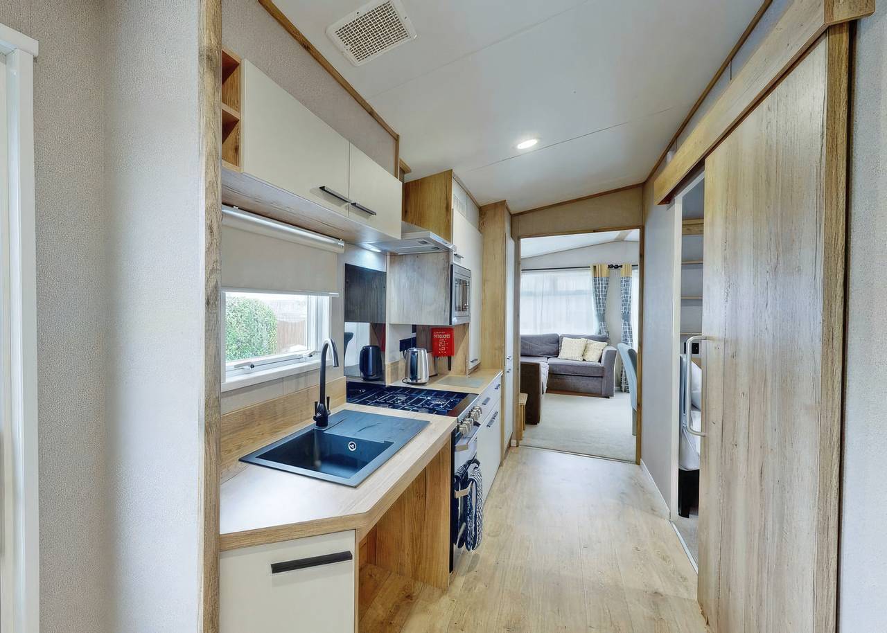 Silver Accessible 2 Bedroom Caravan in Brean, Somerset