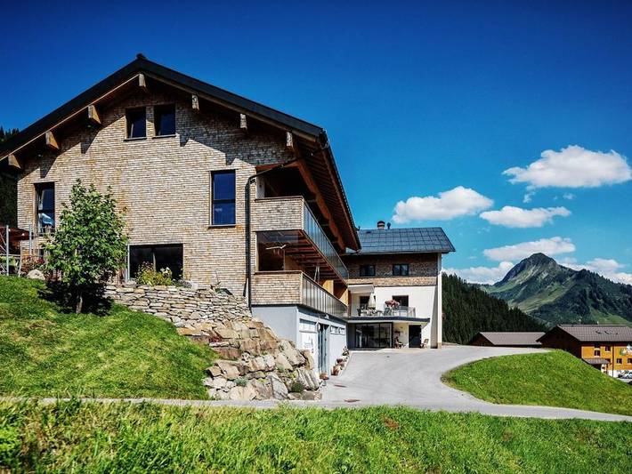 Hotel für 6 Personen, mit Terrasse und Garten in Damüls - 2