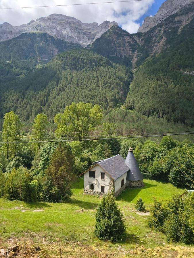 Casa rural para 8 personas, con Terraza además de Jardín y Vistas en Parque nacional de Ordesa y Monte Perdido