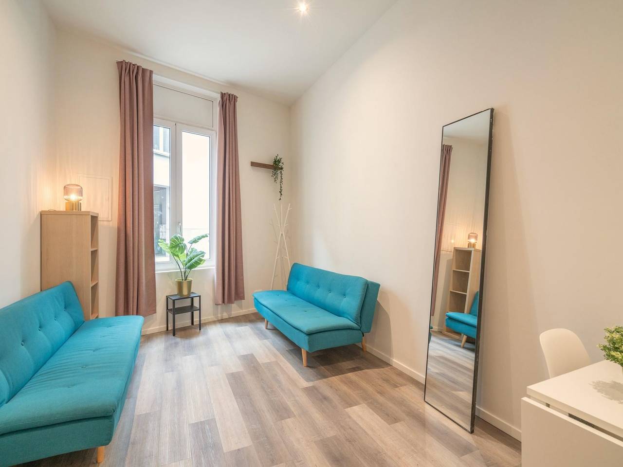 Entire apartment, Spacious riverside apartment in Antwerp, Antwerp region