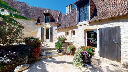 Chambre d’hôte pour 2 personnes, avec jacuzzi ainsi que piscine et jardin en Dordogne