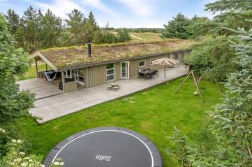 Ferienhaus für 8 Personen, mit Terrasse und Sauna sowie Whirlpool in Grønhøj Strand