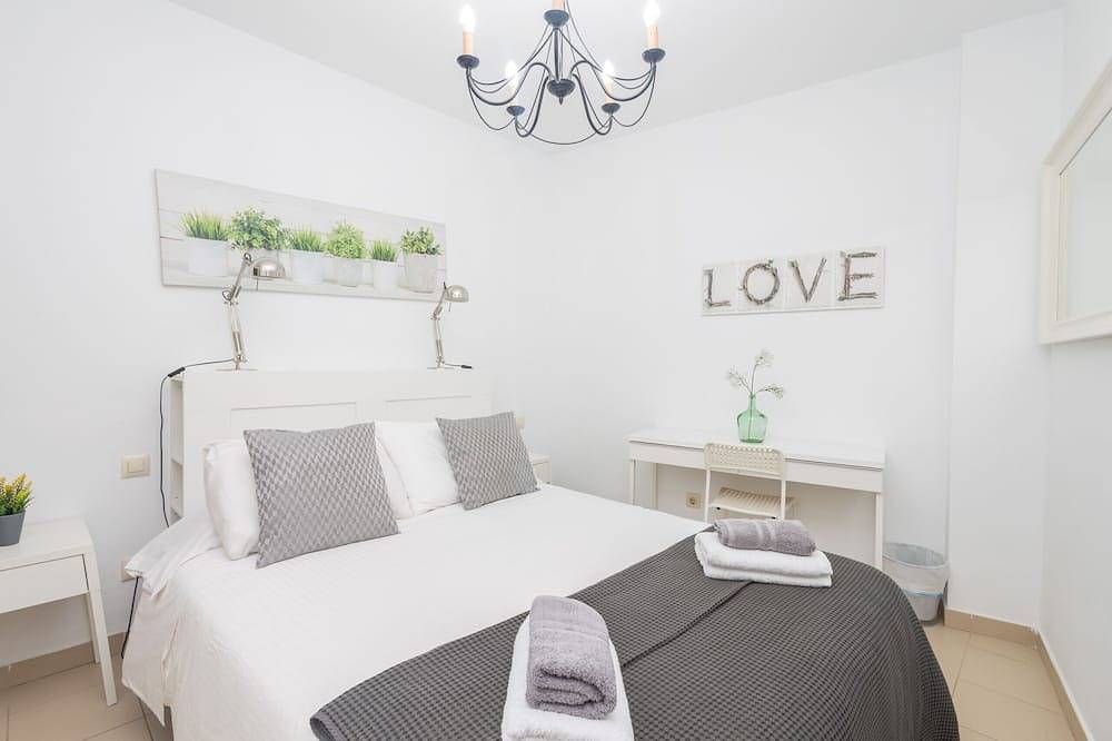 Entire apartment, Lightbooking Tazacorte La Palma in Marina (Canary Islands), Tazacorte