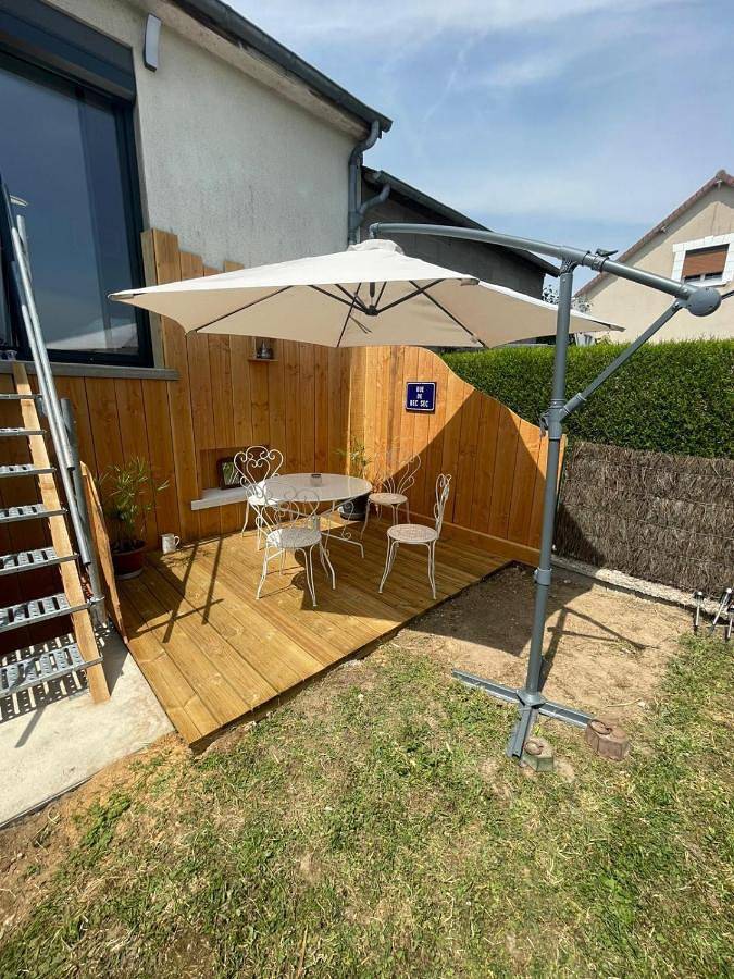 Location de vacances pour 4 personnes, avec Terrasse ainsi que Jardin et Vue à Auzouer-en-Touraine