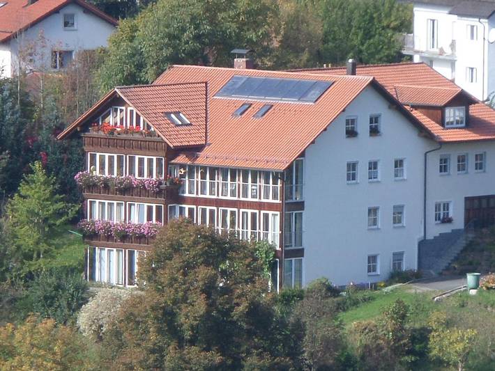 Pension für 4 Personen, mit Balkon in Grafenau