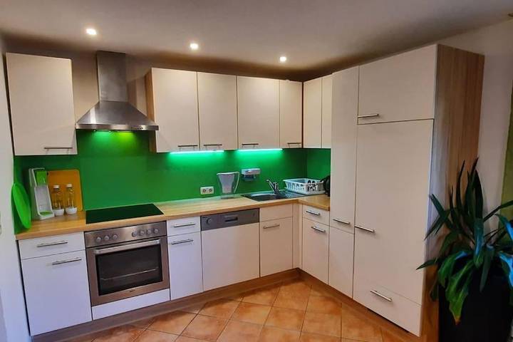 Ferienwohnung für 6 Personen, mit Balkon und Garten in Weyregg am Attersee - 3