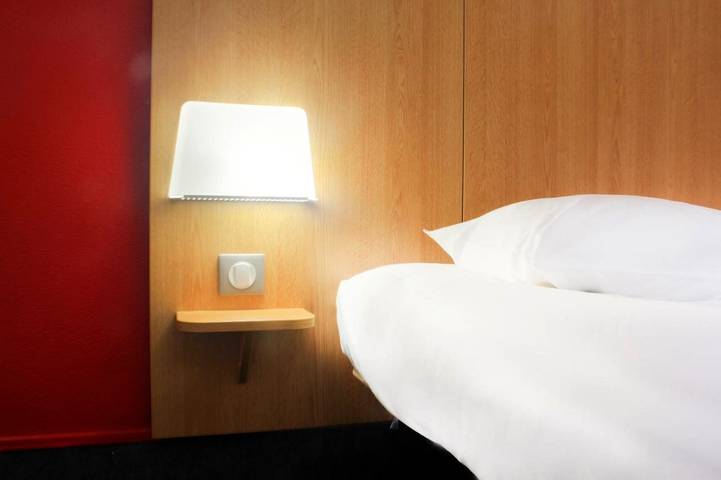 Hôtel pour 2 personnes, avec jardin à Vierzon - 3