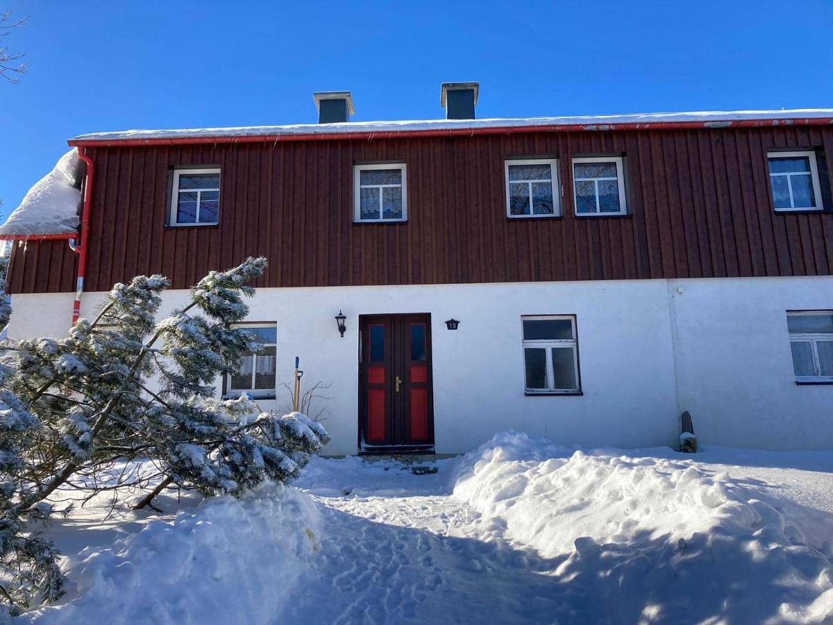 Ferienhaus Hemann mit eigener Sauna in Tellerhäuser, Breitenbrunn / Erzgebirge