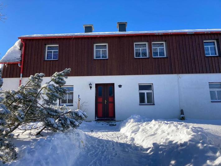 Ferienhaus für 8 Personen, mit Garten und Sauna sowie Ausblick, mit Haustier in Breitenbrunn / Erzgebirge - 2