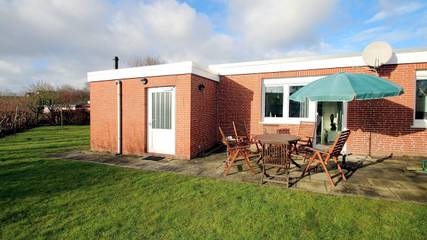 Ferienhaus für 4 Personen, mit Pool und Sauna sowie Garten und Terrasse in Ostfriesland