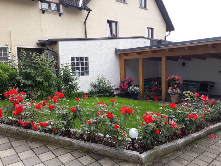Ganze Wohnung, Ferienwohnung Deuerling - Ferienwohnung 1 (40qm) mit Wlan und Gartenlaube in Steinwiesen, Landkreis Kronach