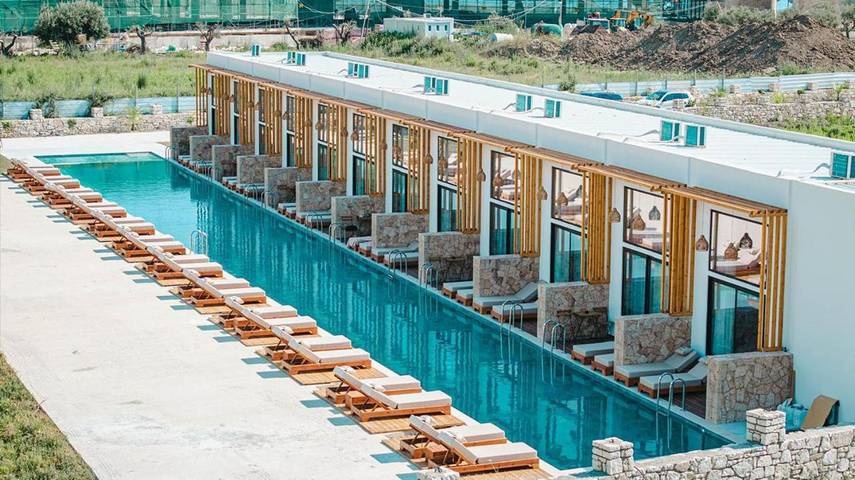 Gîte pour 4 personnes, avec Terrasse ainsi que Piscine et Vue dans Borsh