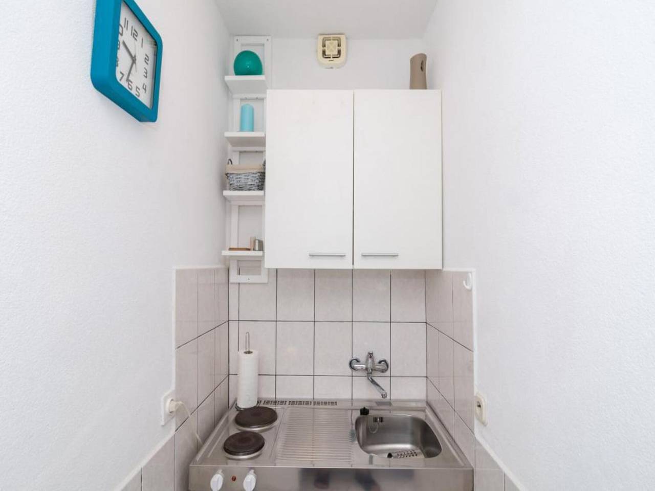 Cijeli apartman, Apartments Ammos - Studio Apartment with Shared Terrace and Sea View in Velika Saplunara, Saplunara