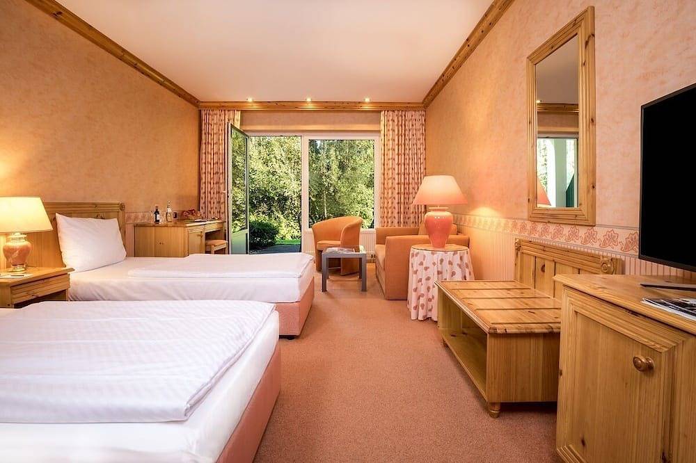 Ganze Wohnung, Waldblick Einzelzimmer mit Du oder Bad, Wc, Frühstück und Abendessen in Semlin, Rathenow