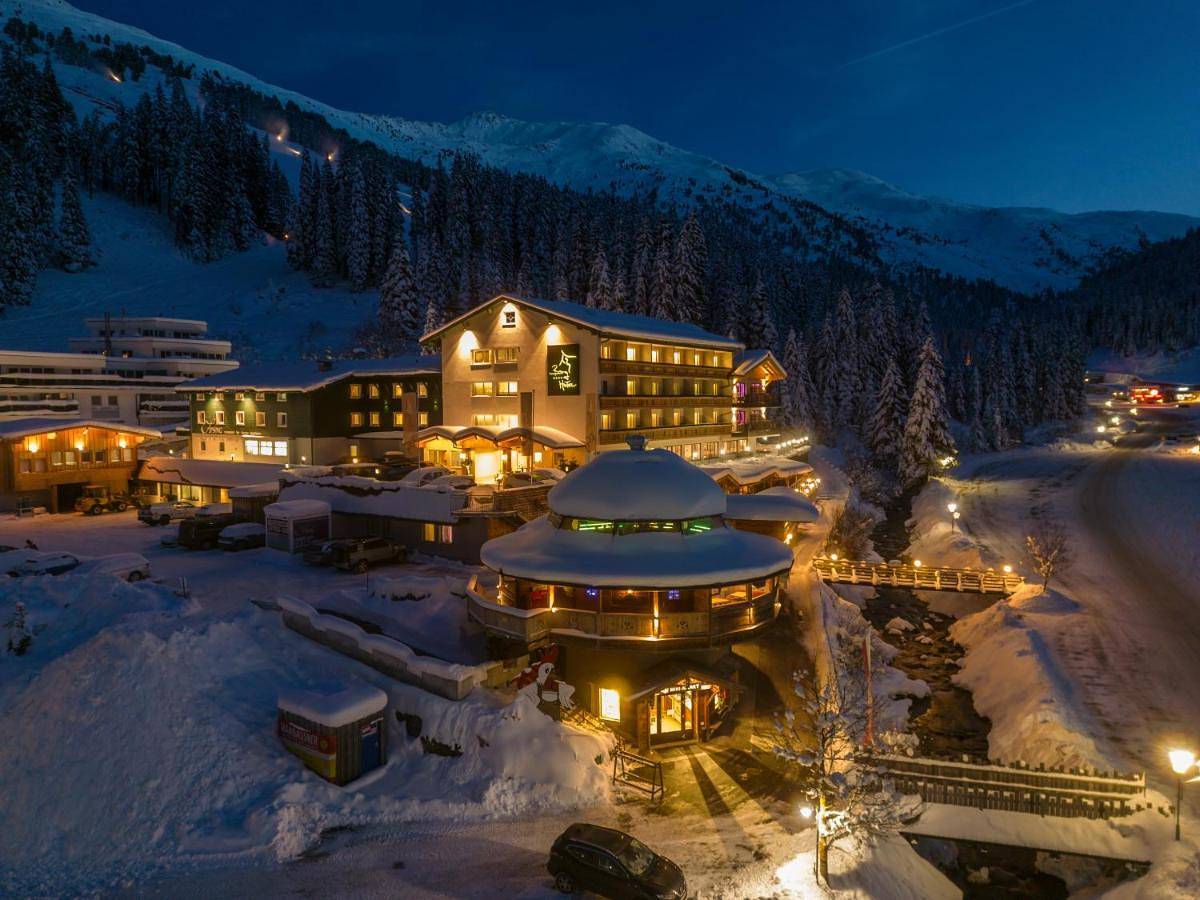 Berghotel Hochfügen in Tuxer Alpen, Hochfügen