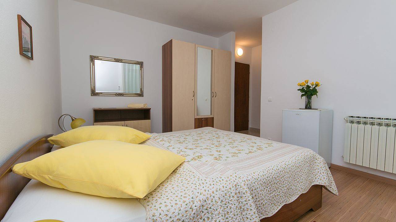 Ganze Ferienwohnung, Zimmer für 2 Personen (17 m²) in Brela in Brela, Makarska Riviera