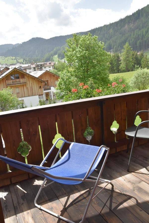 Location de vacances pour 2 personnes, avec vue ainsi que jardin et balcon à Corvara in Badia - 3