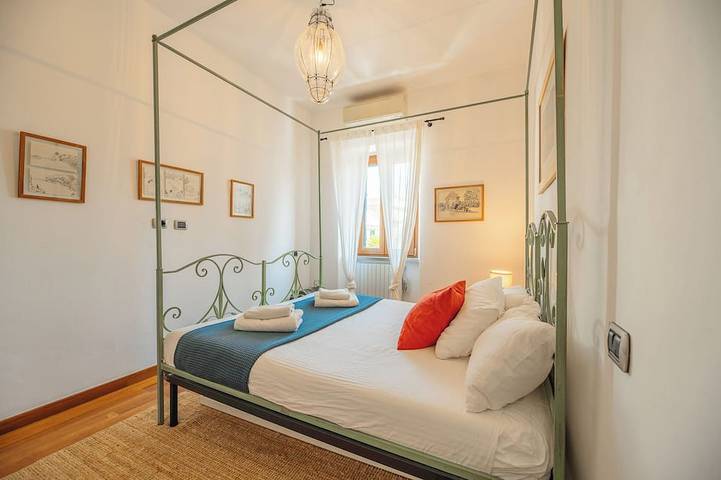 Ganze Wohnung, Spacious historic apartment with rooftop terrace in Orbetello, Grosseto Provinz