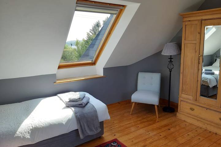 Tallon Lodge Offers Best Deals in a comfortable and welcoming detached cottage. in Castletownbere, County Cork