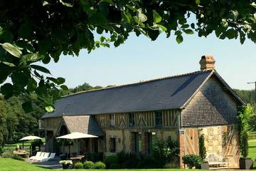 Location de vacances pour 6 personnes, avec jacuzzi ainsi que jardin et terrasse dans Valorbiquet