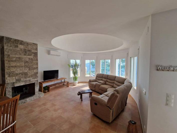 Casa rural para 4 personas, con piscina además de jardín y vistas, Se admiten mascotas en Cómpeta - 4