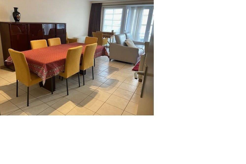 Ganze Wohnung, Seaside apartment with 2 bedrooms - 6 sleeping maximum in Wenduine, De Haan