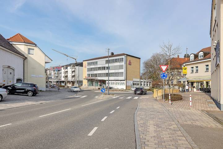 Ganze Wohnung, Apartment „Monteure Wohnung Cristina“ mit privater Terrasse und Wlan in Rielasingen-Worblingen, Hegau