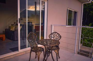 Gîte pour 3 personnes, avec jardin et vue dans Beau Vallon