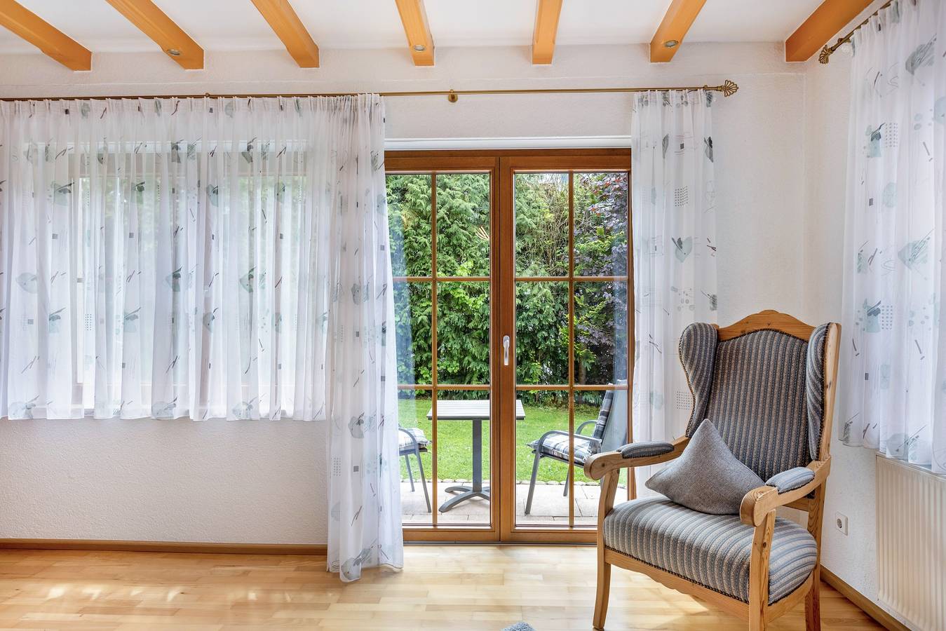 Ganze Wohnung, Ferienwohnung Sonnenbalkon mit 2 Balkonen, Liegewiese, 3Welten Card und Wlan in der Nähe vom Solemar in Bad Dürrheim, Mittlerer Schwarzwald