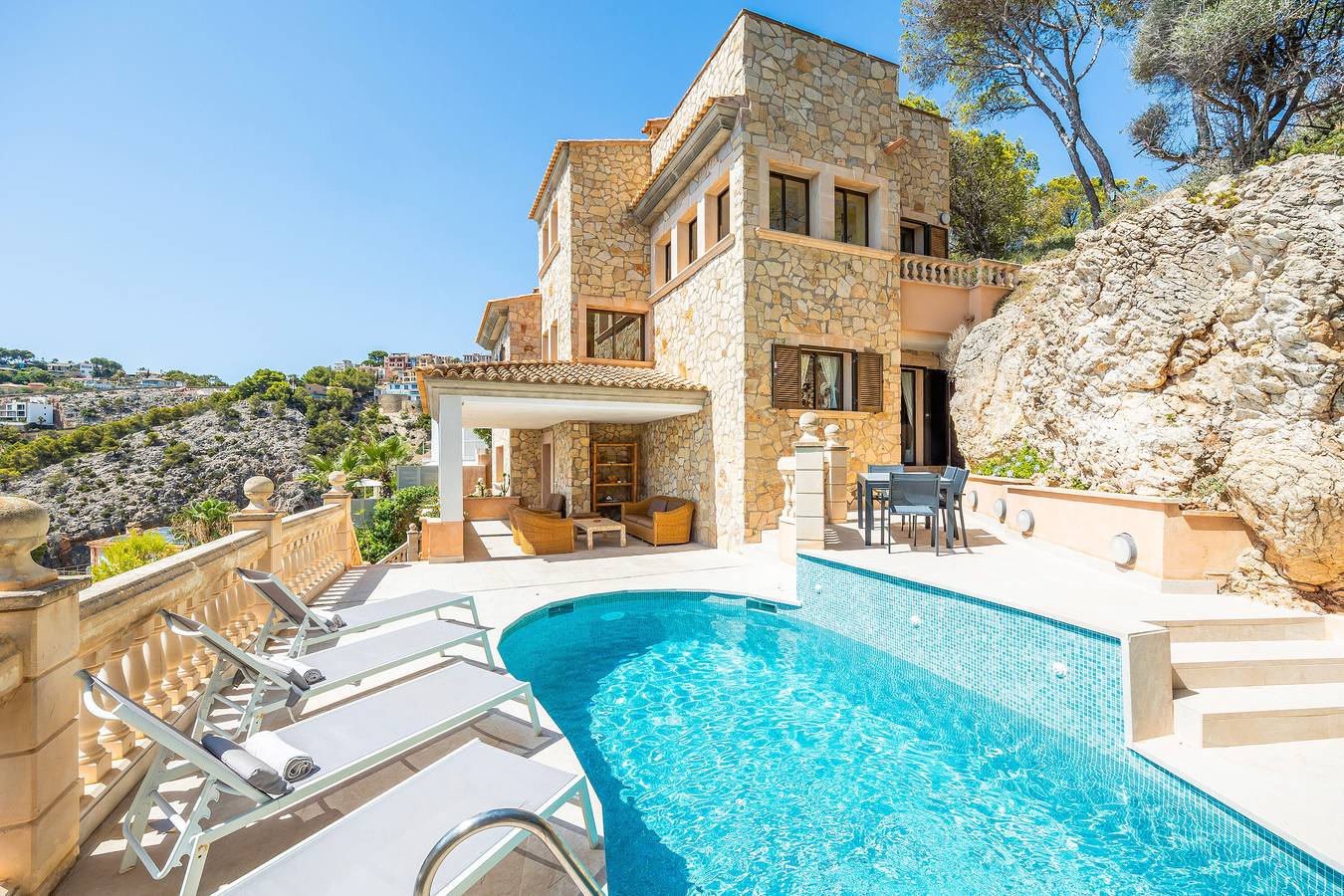 Villa "Cala Llamp" con vista panoramica sul mare in Cala Llamp, Andratx