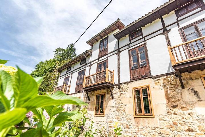 Casa rural para 6 personas, con jardín y vistas en Corvera de Toranzo