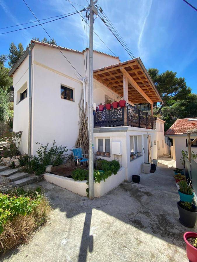 Location de vacances pour 10 personnes, avec vue et terrasse dans Niolon - 3