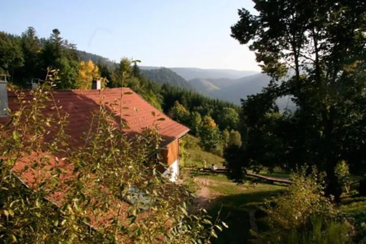 Apartamento de vacaciones para 6 personas, con jardín y vistas - 1
