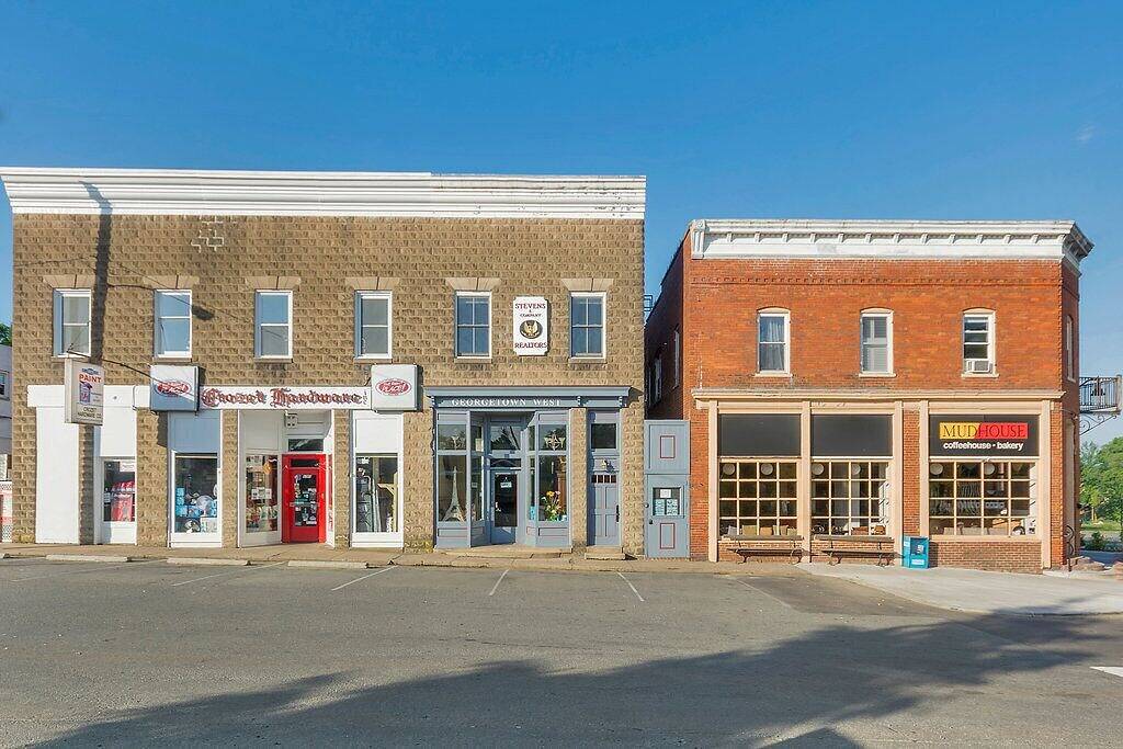Ganze Wohnung, Studio Loft Apartment in der historischen Innenstadt von Crozet - alles Crozet zu Fuß in Crozet, Albemarle County
